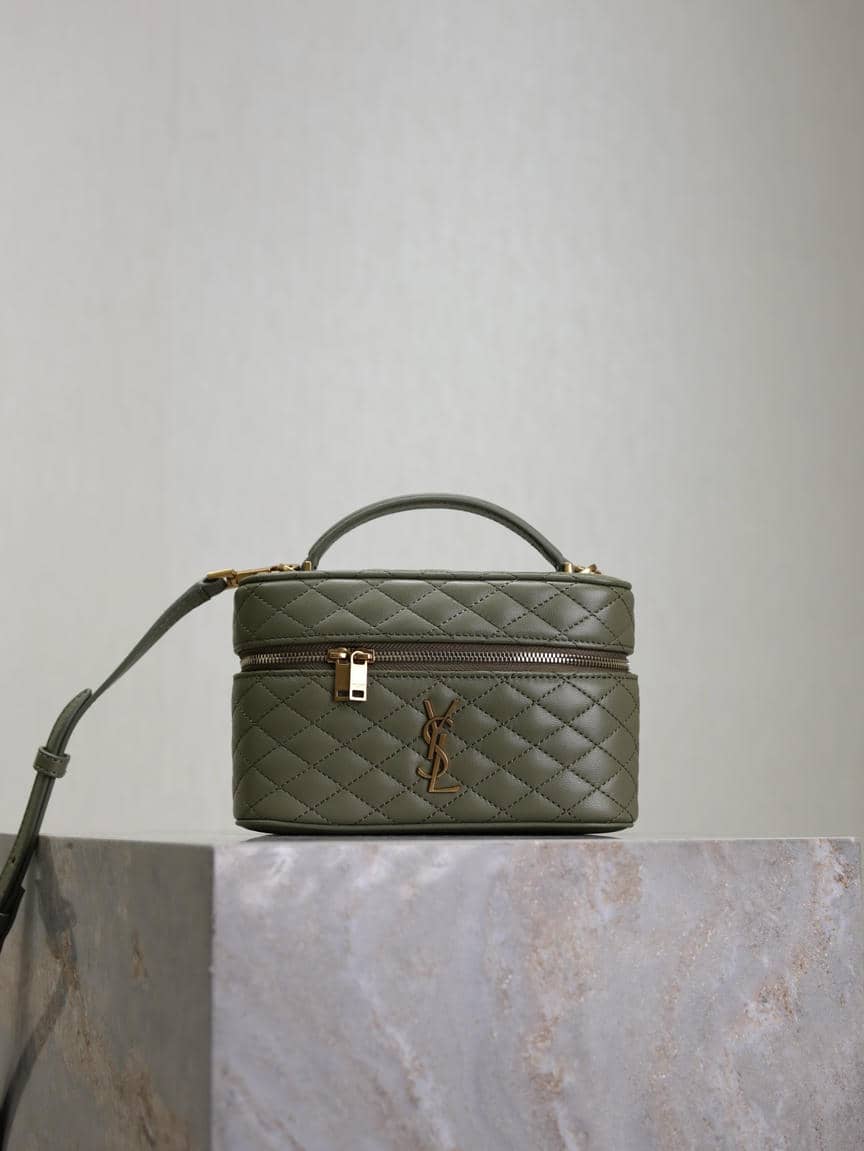 1 Makeup Bag-26